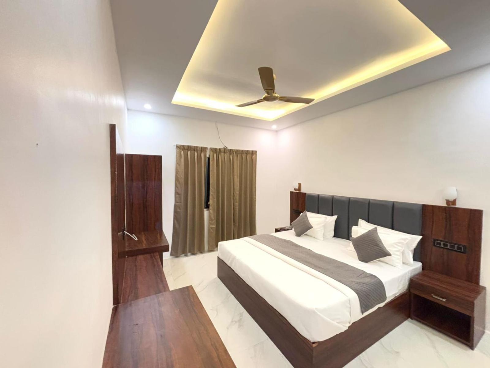 Hotel Omkar Palace Ayodhya Luaran gambar