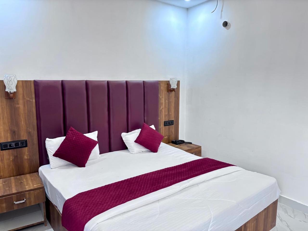 Hotel Omkar Palace Ayodhya Luaran gambar